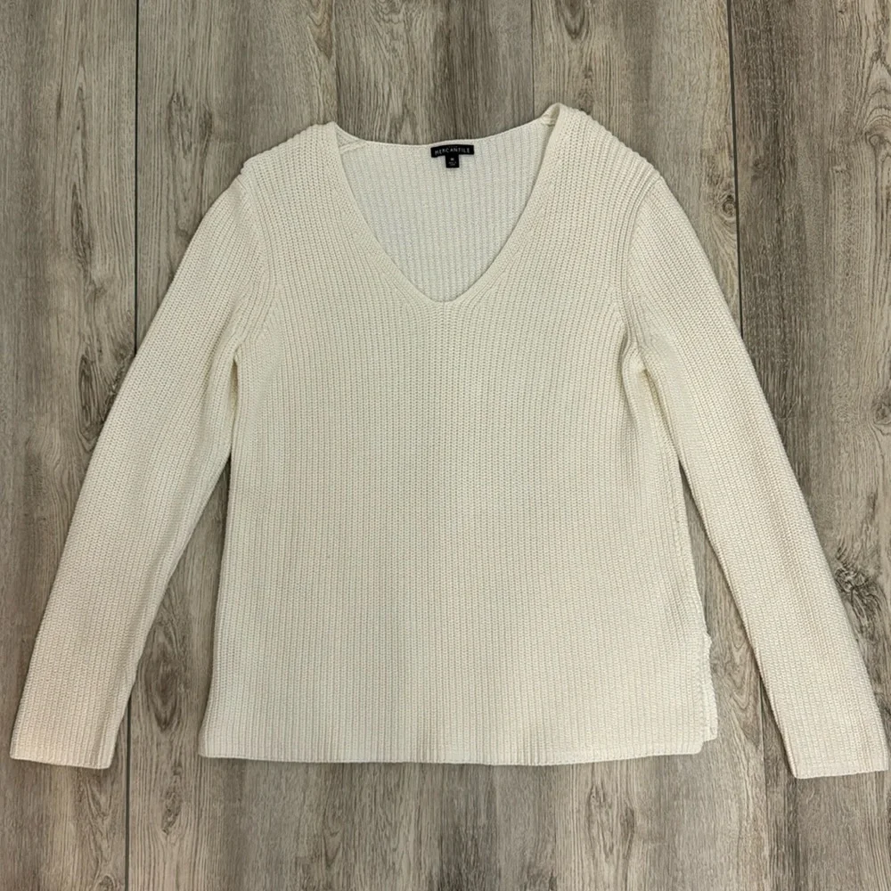 J. Crew Merchantile women’s white medium sweater
